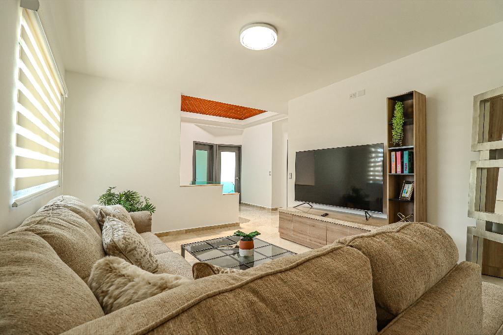 VENTA CASA NUEVA AL SUR DE CUERNAVACA, MEJOR CLIMA DE MORELOS 