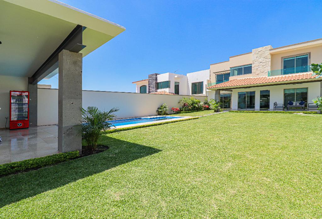 VENTA CASA NUEVA AL SUR DE CUERNAVACA, MEJOR CLIMA DE MORELOS 
