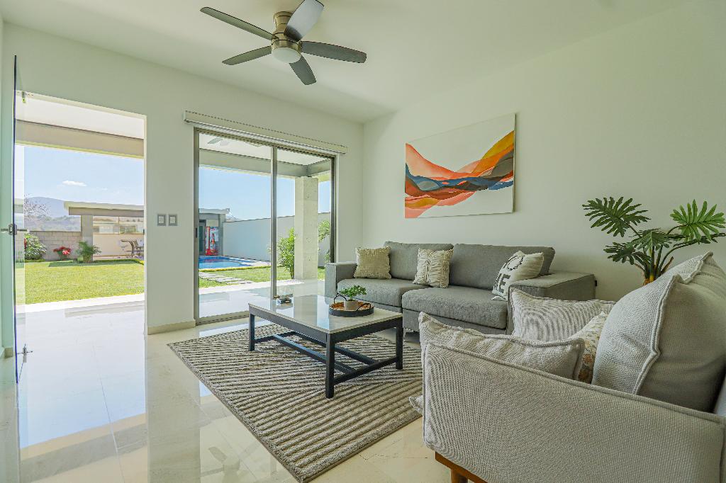 VENTA CASA NUEVA AL SUR DE CUERNAVACA, MEJOR CLIMA DE MORELOS 