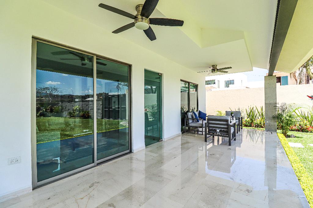 VENTA CASA NUEVA AL SUR DE CUERNAVACA, MEJOR CLIMA DE MORELOS 