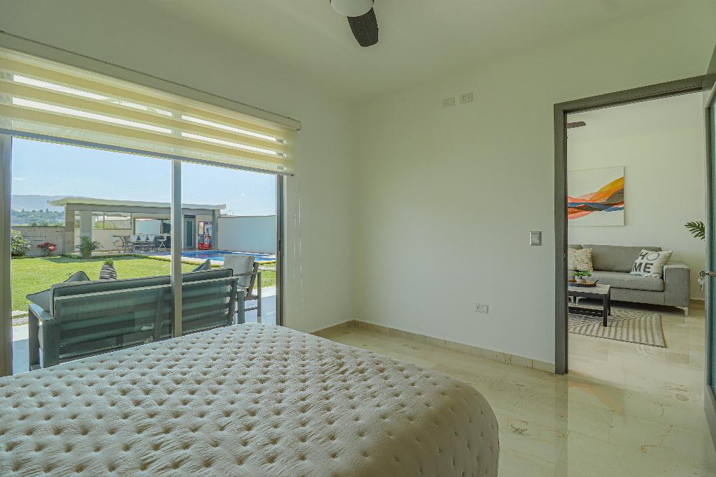 VENTA CASA NUEVA AL SUR DE CUERNAVACA, MEJOR CLIMA DE MORELOS 