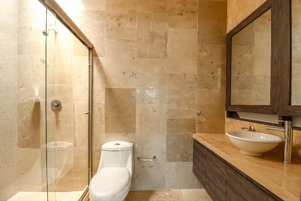VENTA CASA NUEVA AL SUR DE CUERNAVACA, MEJOR CLIMA DE MORELOS 