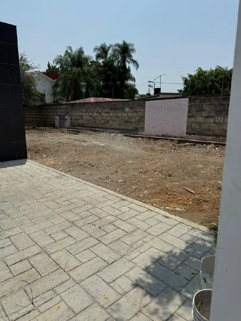 TERRENO EN ZONA RESIDENCIAL DE CUERNAVACA, MORELOS