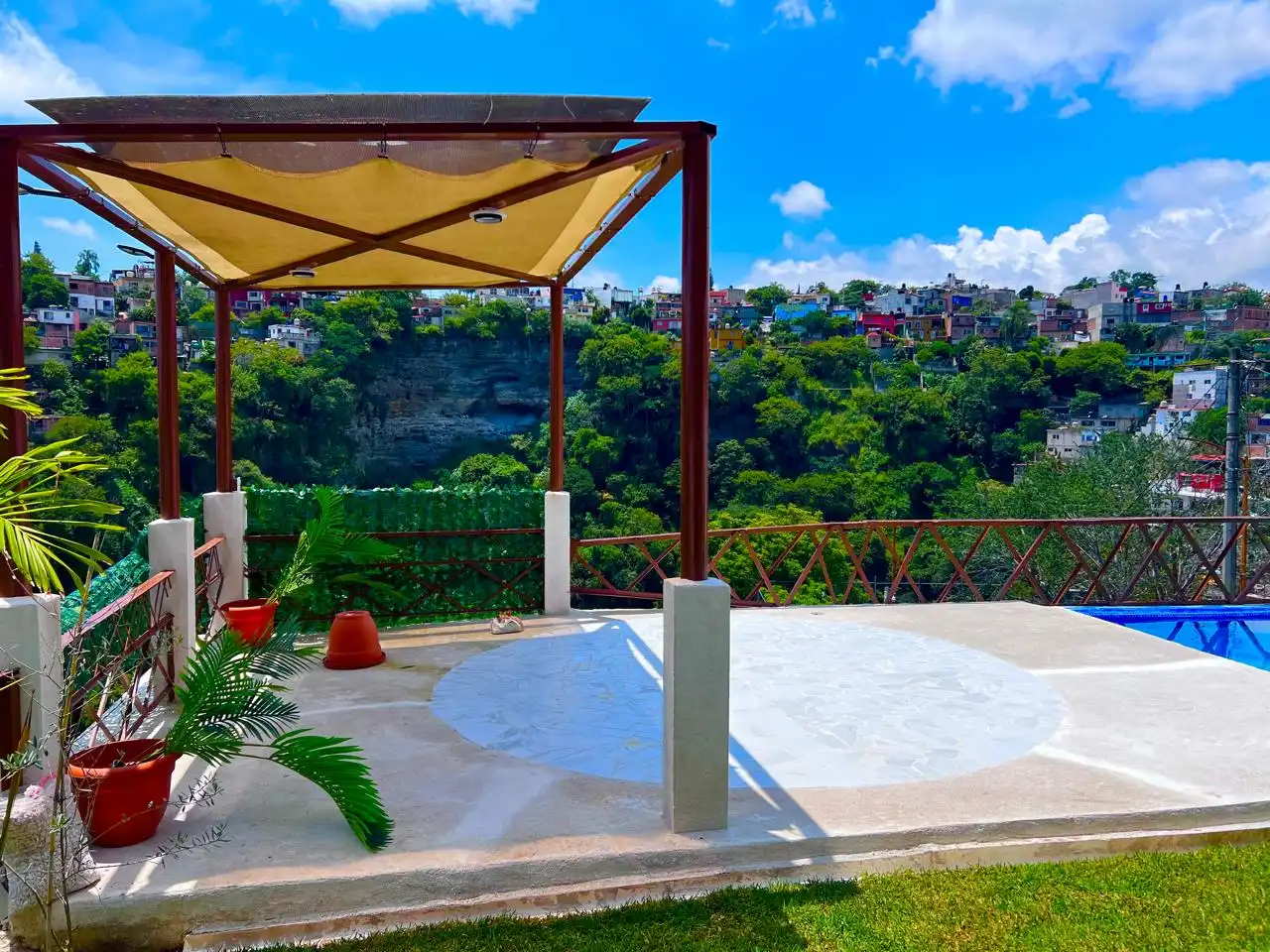 CASA EN CUERNAVACA, MORELOS