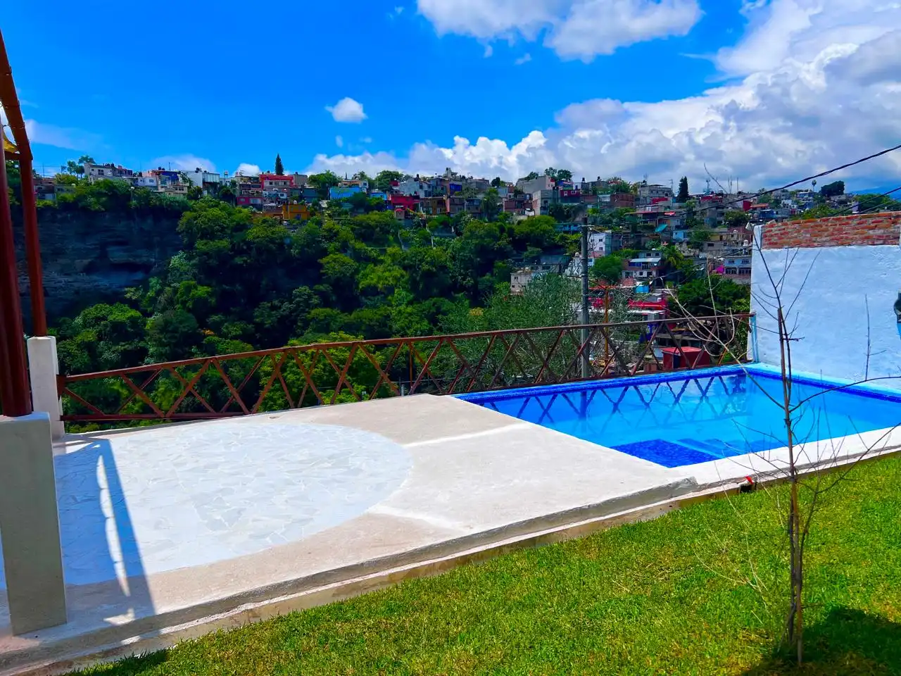 CASA EN CUERNAVACA, MORELOS