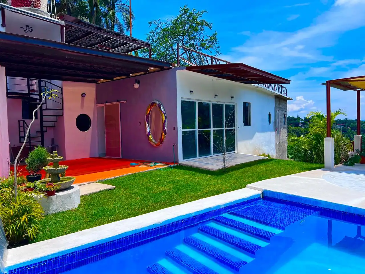 CASA EN CUERNAVACA, MORELOS