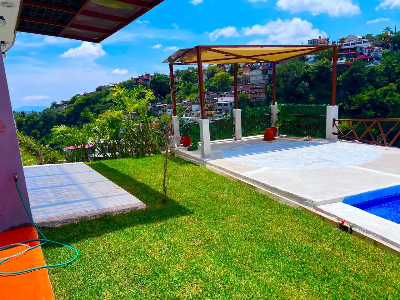 CASA EN CUERNAVACA, MORELOS
