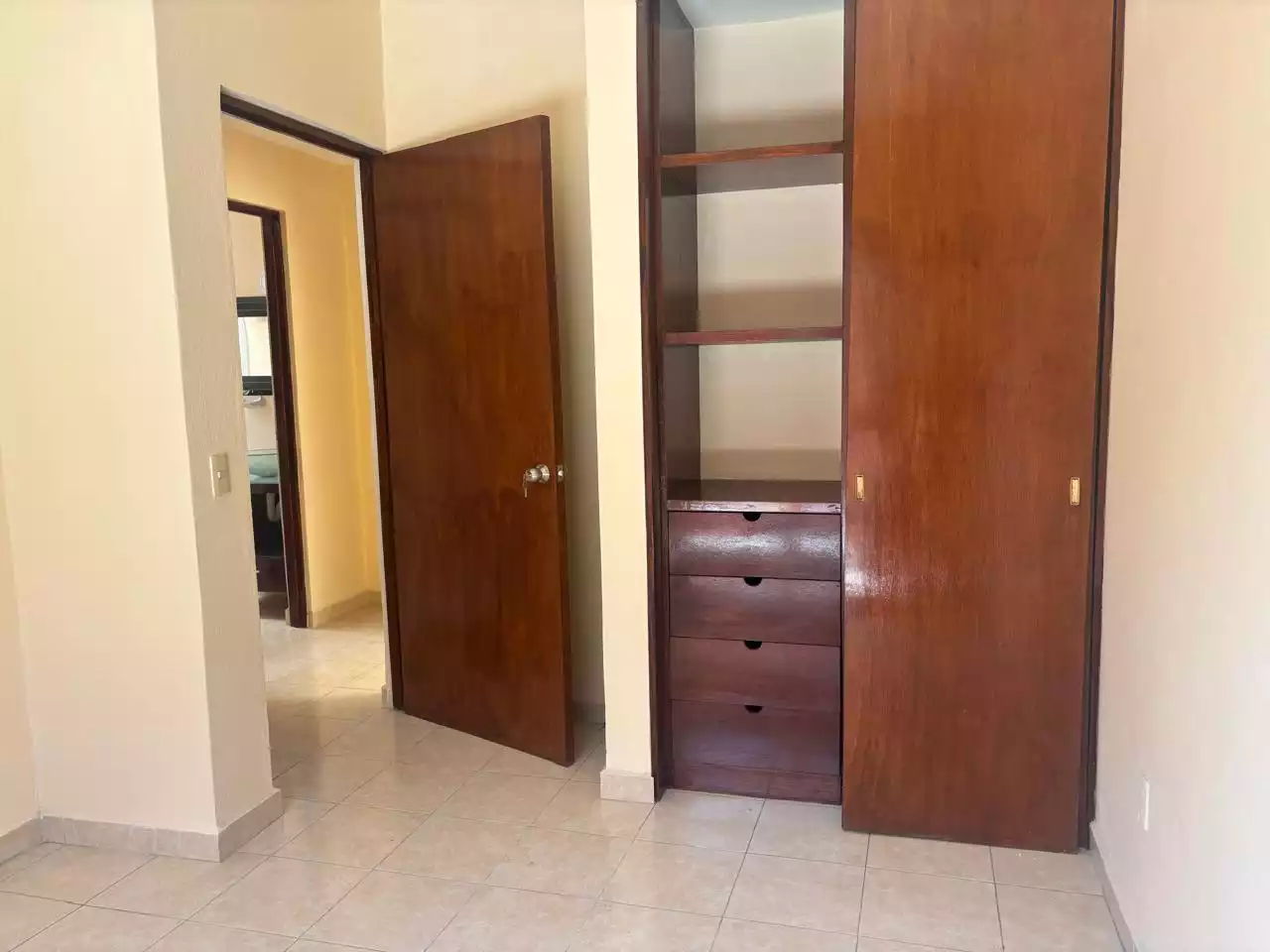CASA EN CONDOMINIO EN FRACCIONAMIENTO BURGOS AL SUR DE CUERNAVACA, , MORELOS