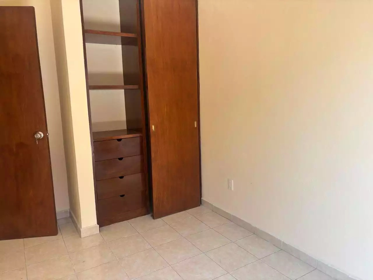 CASA EN CONDOMINIO EN FRACCIONAMIENTO BURGOS AL SUR DE CUERNAVACA, , MORELOS