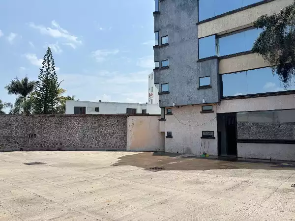 EDIFICIO AL SUR DE CUERNAVACA MORELOS