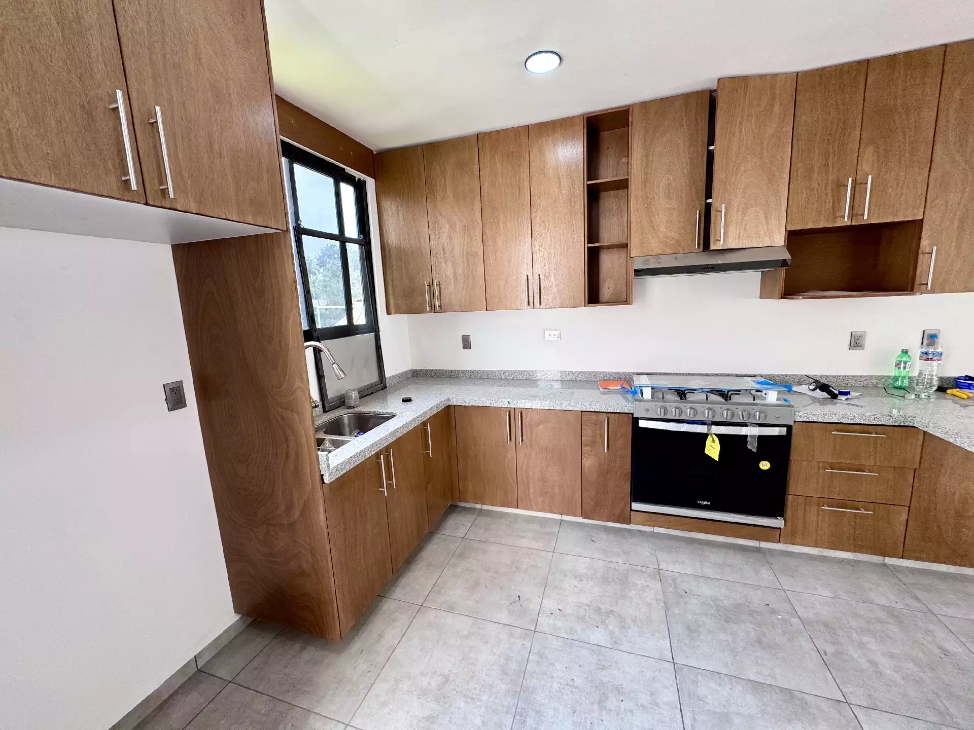 Casa Nueva en Fraccionamiento en Tzompantle