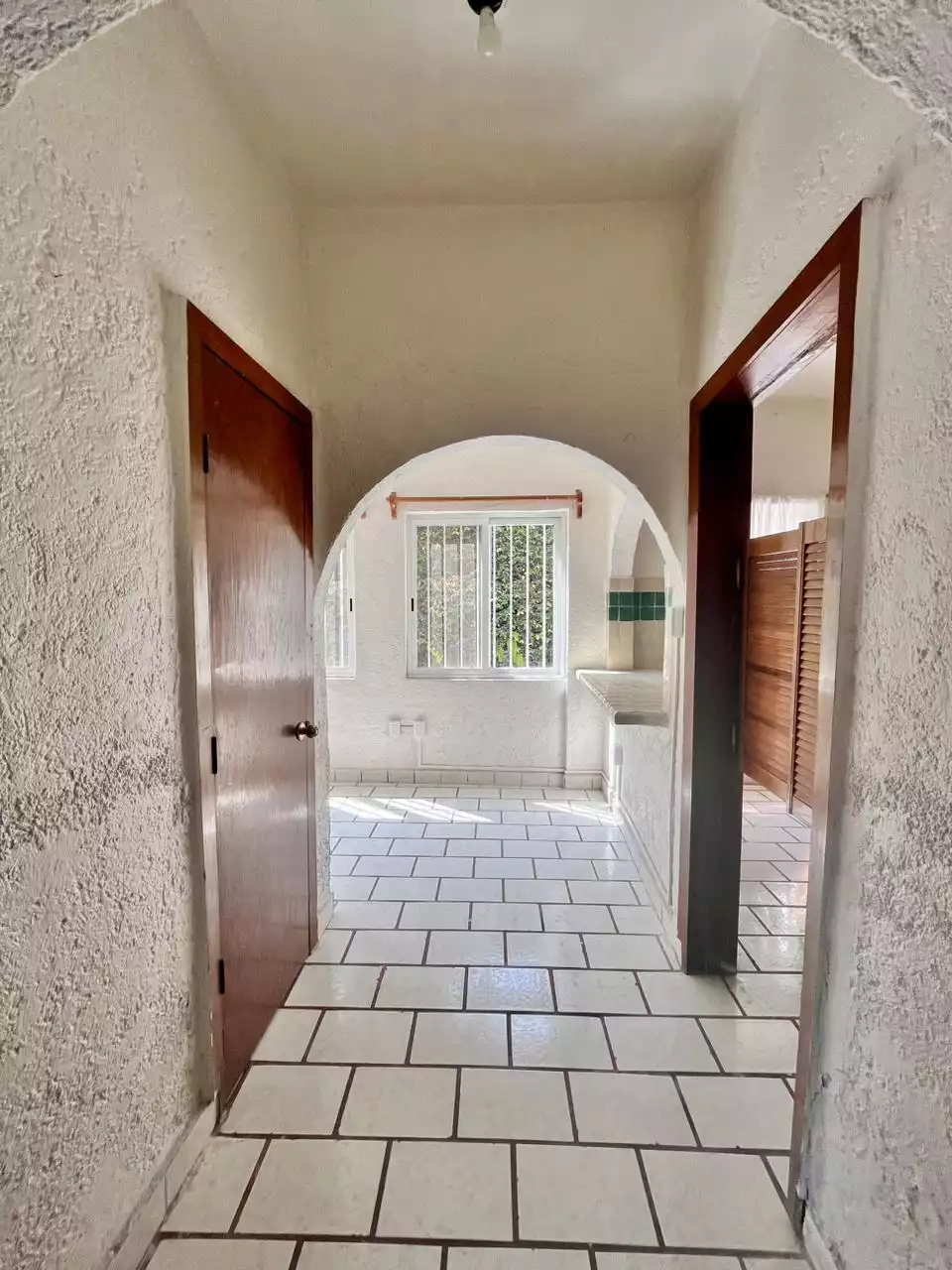 CASA EN VENTA EN LA COLONIA MIRAVAL