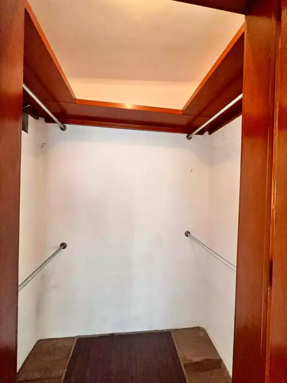 CASA EN VENTA EN LA COLONIA MIRAVAL