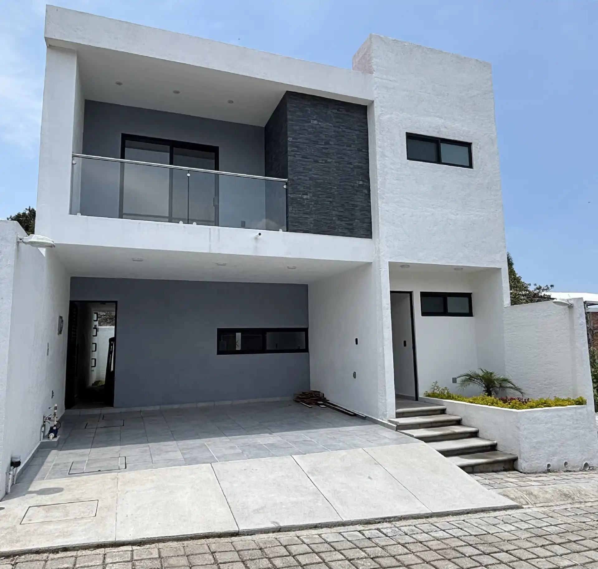 CASA NUEVA  EN PRIVADA