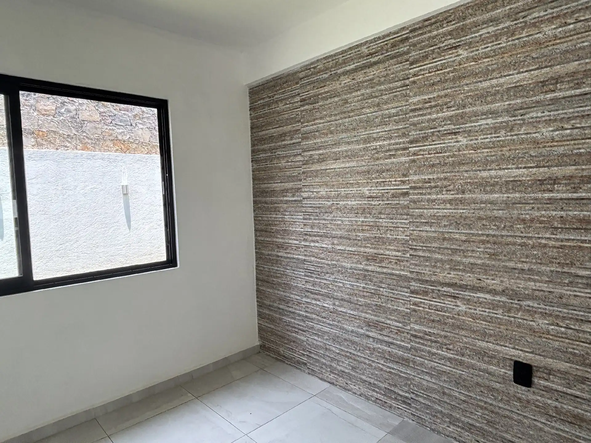 CASA NUEVA  EN PRIVADA