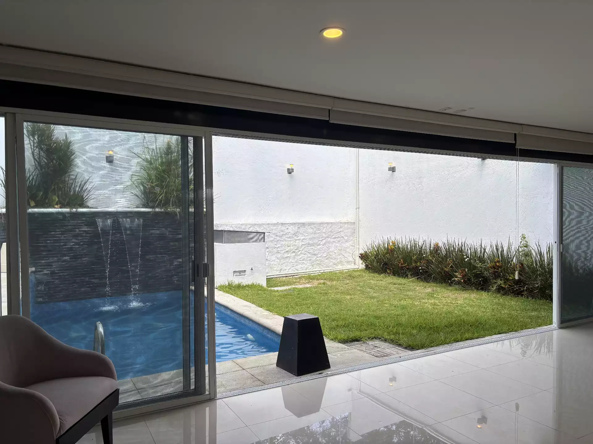 CASA SOLA CON ACCESO CONTROLADO