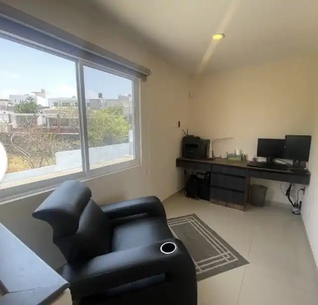 CASA SOLA CON ACCESO CONTROLADO