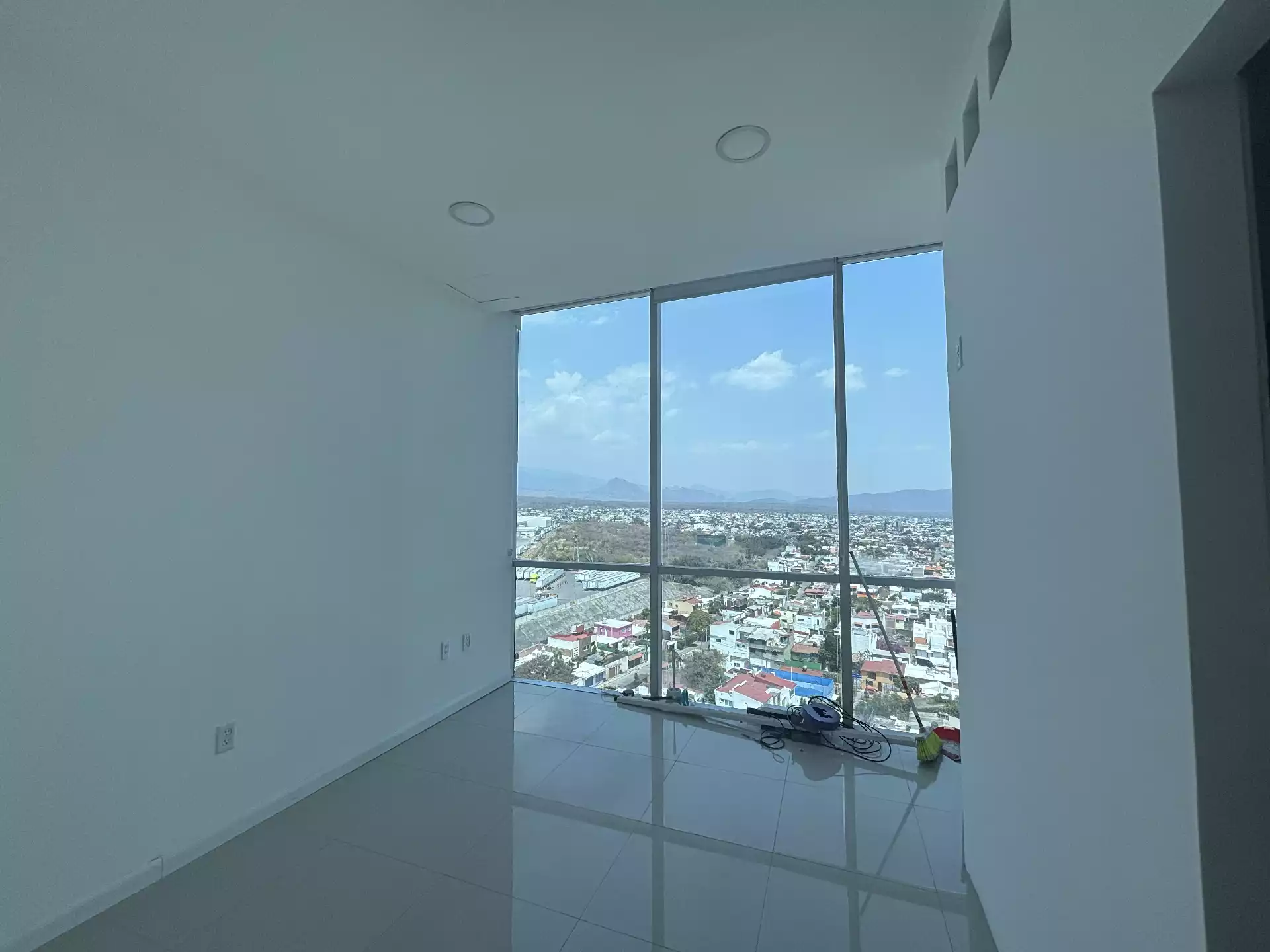 OFICINA EN VENTA EN CORPORATIVO CUERNAVACA