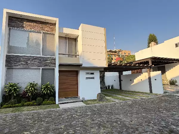 CASA EN RENTA CON SEGURIDAD