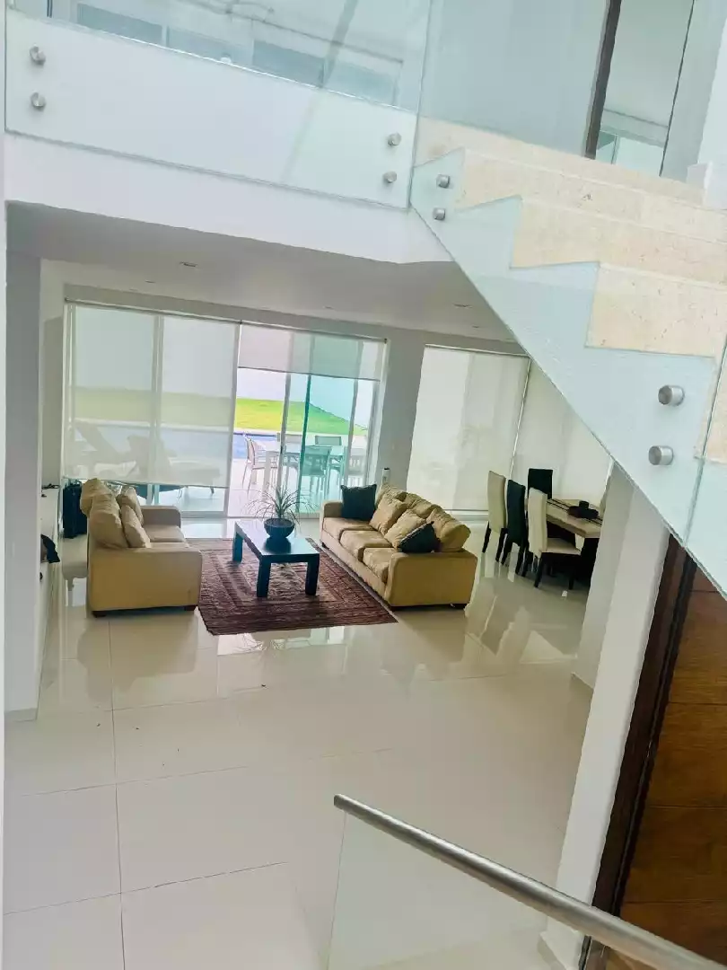 CASA EN VENTA Y EN RENTA AMUEBLADA EN FRACCIONAMIENTO