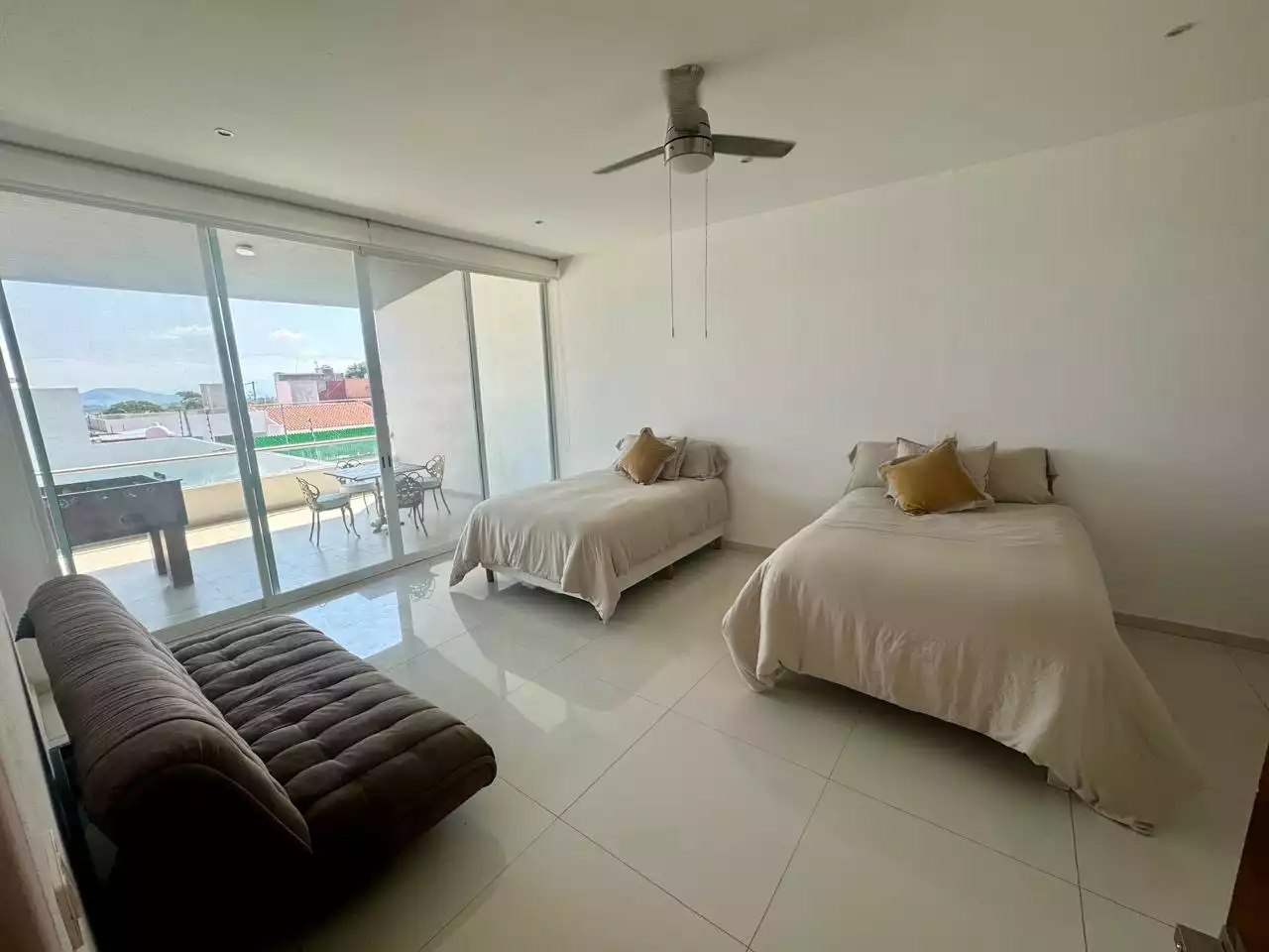 CASA EN VENTA Y EN RENTA AMUEBLADA EN FRACCIONAMIENTO