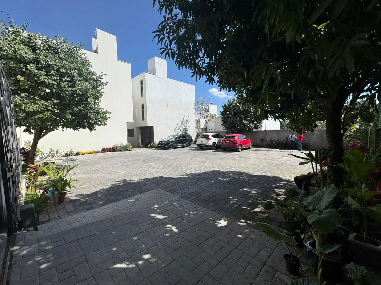 Casa en venta condominio de 10 casas alberca, 4 habitaciones, 3.5 baños en Lomas Trujillo
