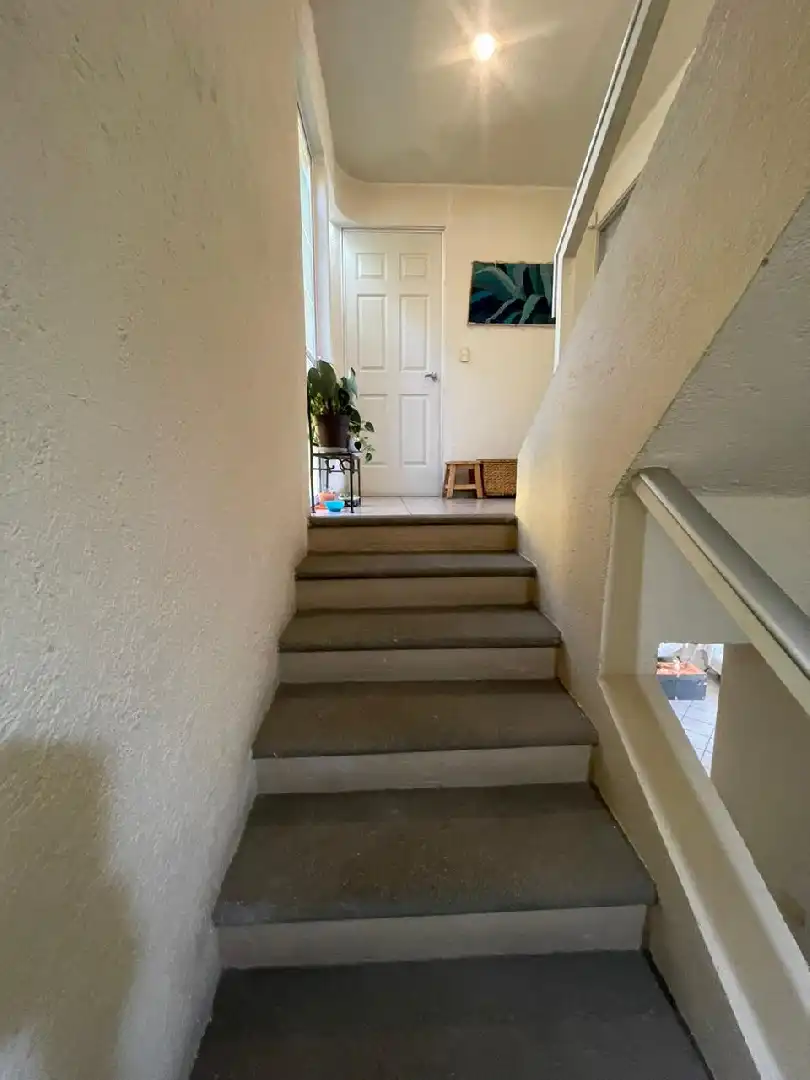Bonita casa en Lomas de Cortés, condominio portón eléctrico, 3 recamaras, 3.5 baños