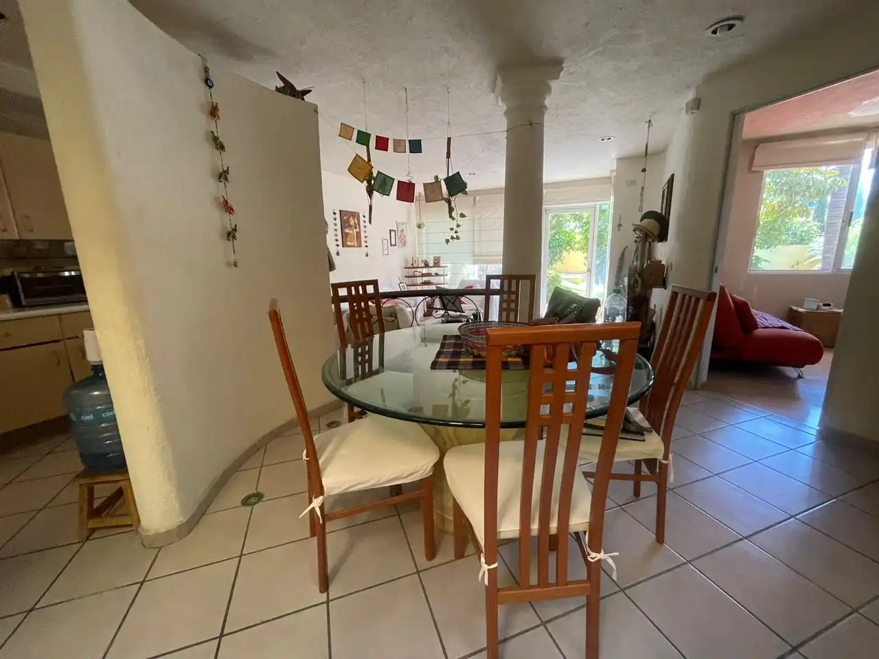 Bonita casa en Lomas de Cortés, condominio portón eléctrico, 3 recamaras, 3.5 baños