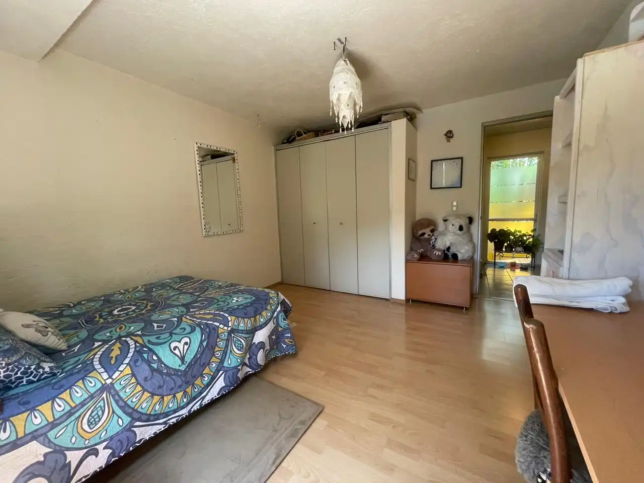 Bonita casa en Lomas de Cortés, condominio portón eléctrico, 3 recamaras, 3.5 baños