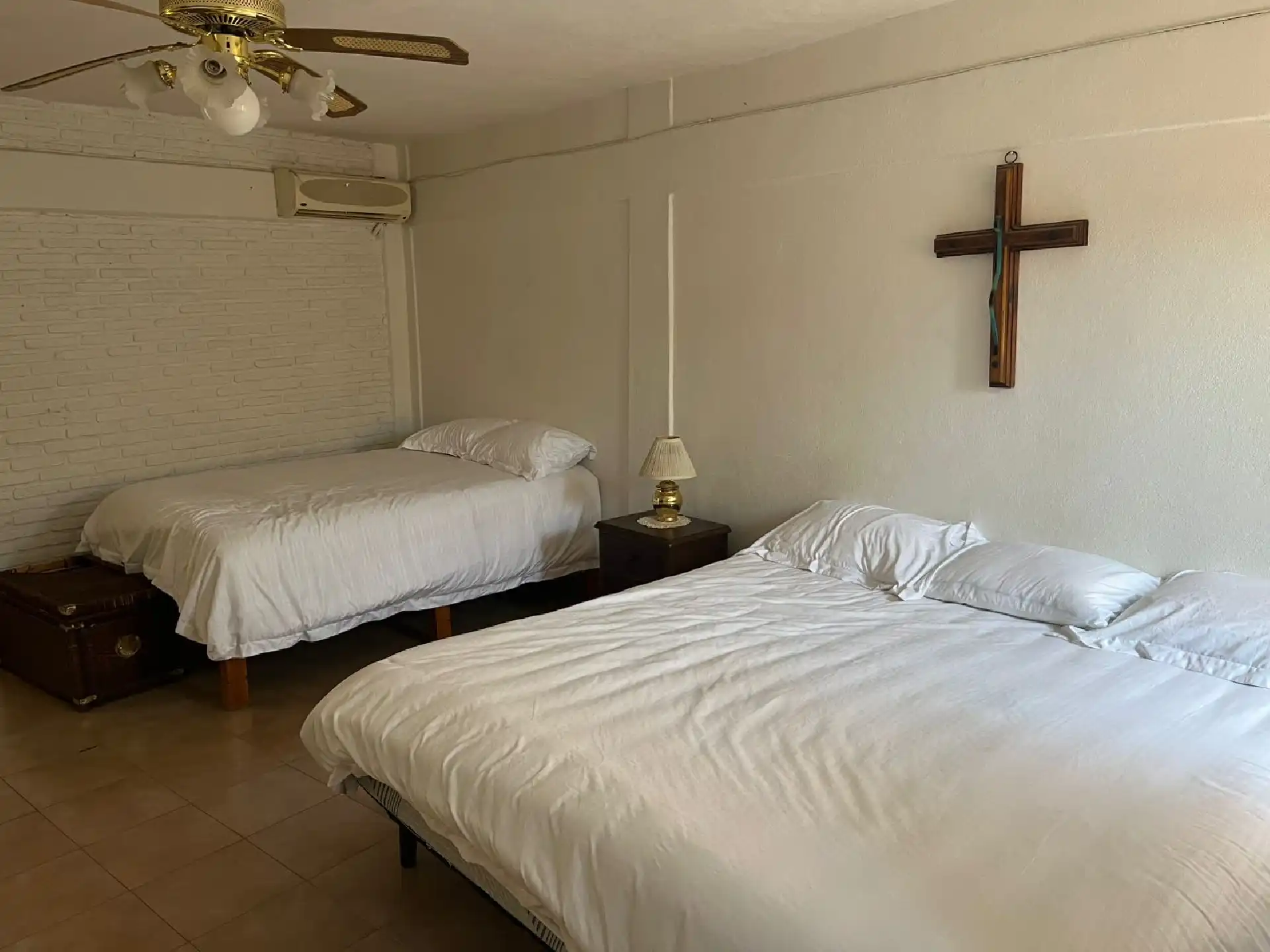Confortable y Excelente casa en Mazatepec, Morelos, un solo nivel, 5 recamaras, 3 baños, alberca