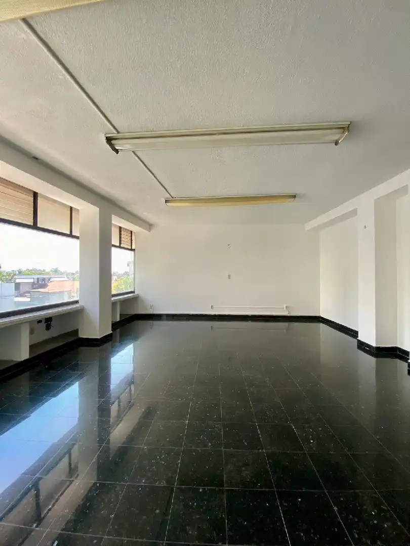 Oficinas y local comercial en venta en Bajada de Chapultepec, Cuernavaca