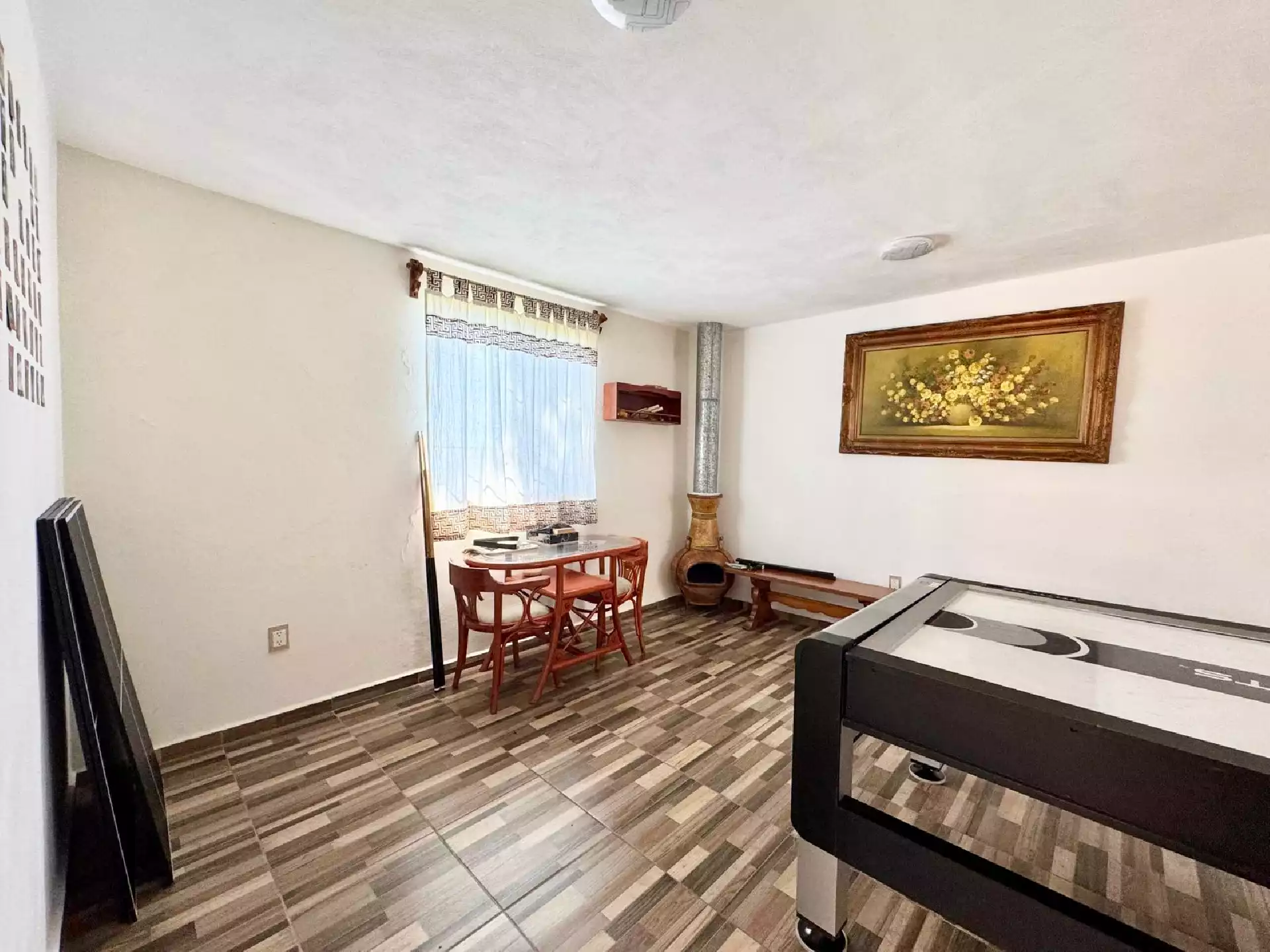 Hermosa casa norte de Cuernavaca, exclusiva zona boscosa sobre la carretera libre Cuernavaca–CDMX,