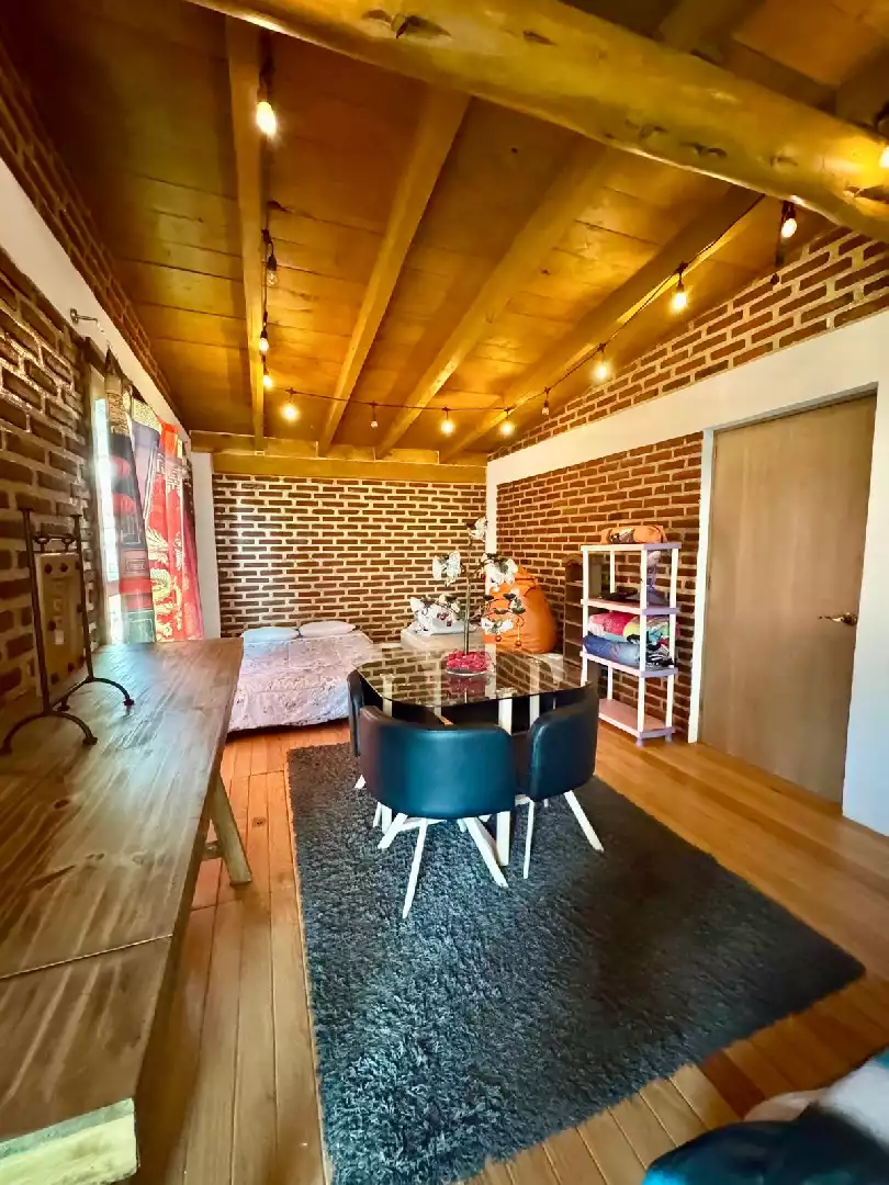 Hermosa casa norte de Cuernavaca, exclusiva zona boscosa sobre la carretera libre Cuernavaca–CDMX,
