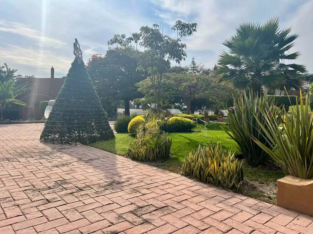 Magnífico terreno ubicado en fraccionamiento exclusivo al Norte de Cuernavaca