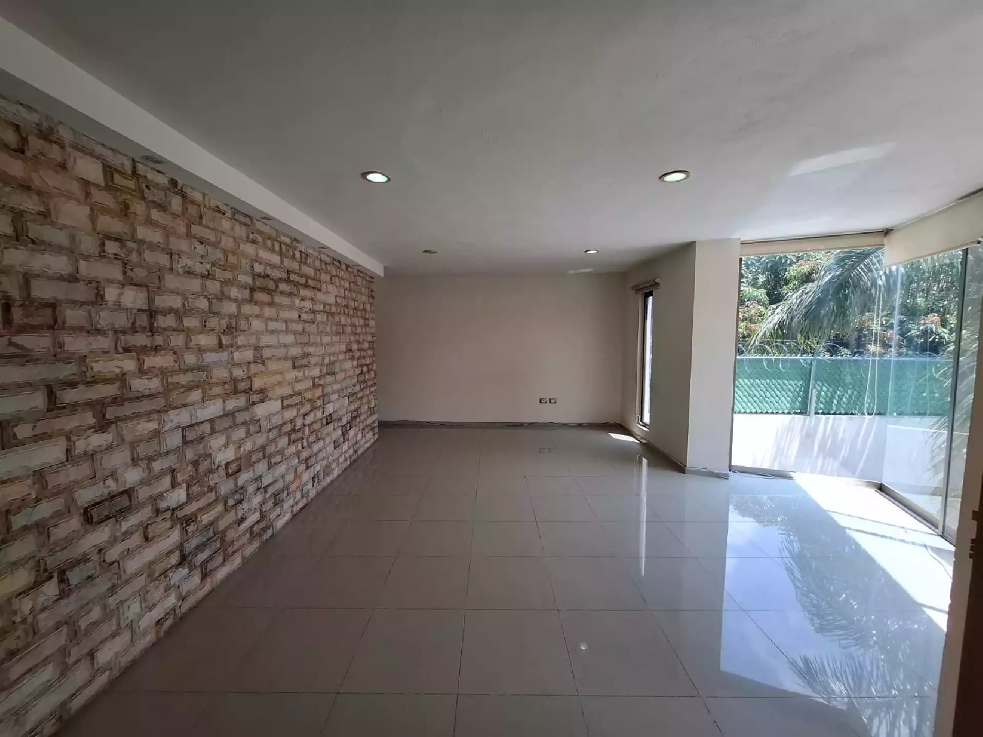 En renta hermoso y céntrico departamento a unos metros de Real San Juan, colonia Chapultepec.