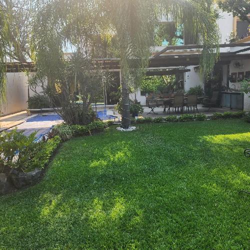 Residencia en venta en Junto al Rio Temixco Morelos
