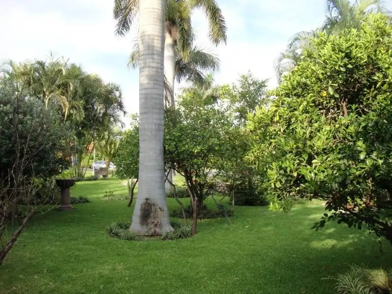 CASA EN GRANJAS MERIDA CON GRAN TERRENO