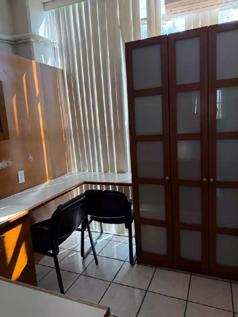 EDIFICIO  DE 3 NIVELES EN  RENTA O VENTA EN TEOPANZOLCO CUERNAVACA