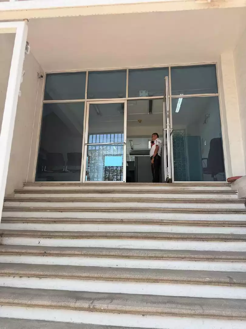 EDIFICIO  DE 3 NIVELES EN  RENTA O VENTA EN TEOPANZOLCO CUERNAVACA