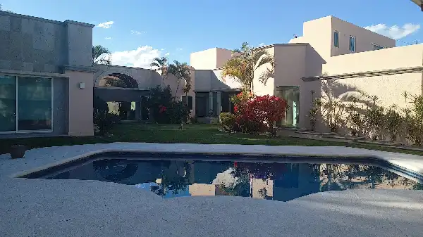 CASA SOLA EN VENTA EN VISTA HERMOSA UN NIVEL