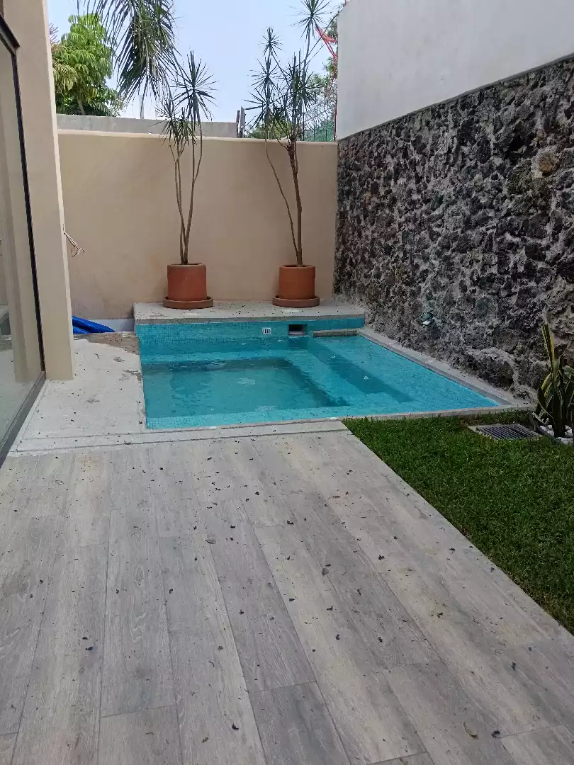 CASA FRACC. LOMAS MIRADOR, CUERNAVACA, MOR. 
