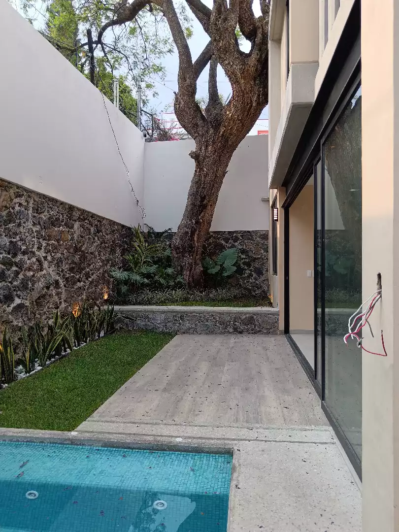 CASA FRACC. LOMAS MIRADOR, CUERNAVACA, MOR. 