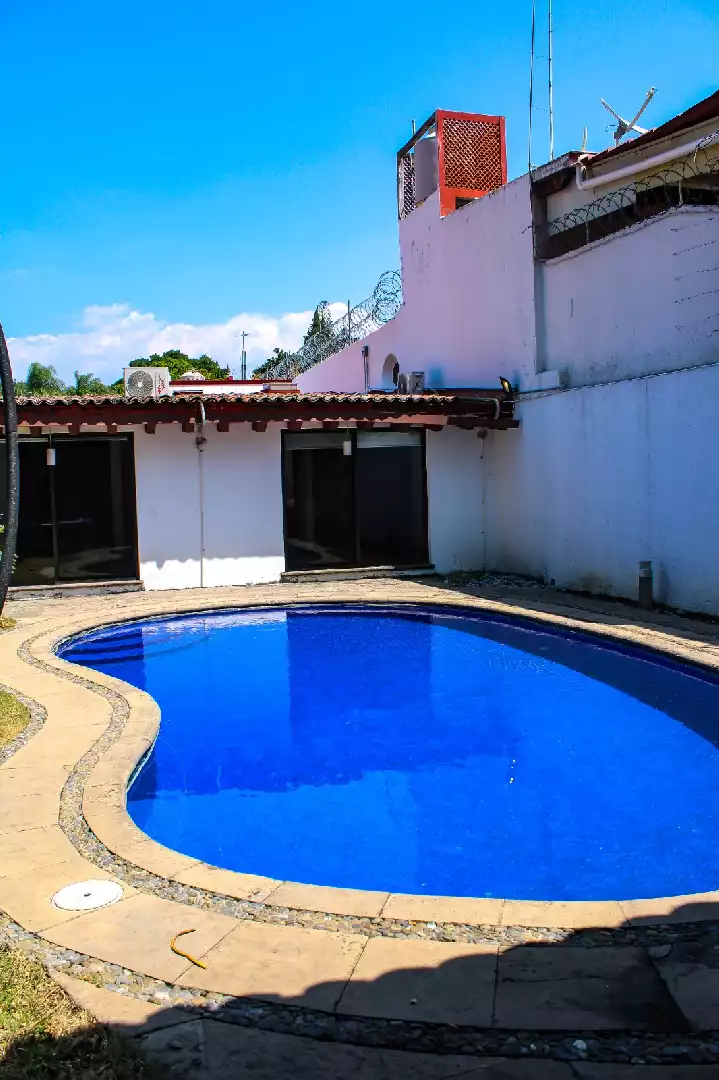 CASA EN RENTA Y VENTA – UNA SOLA PLANTA EN VISTA HERMOSA, CUERNAVACA.