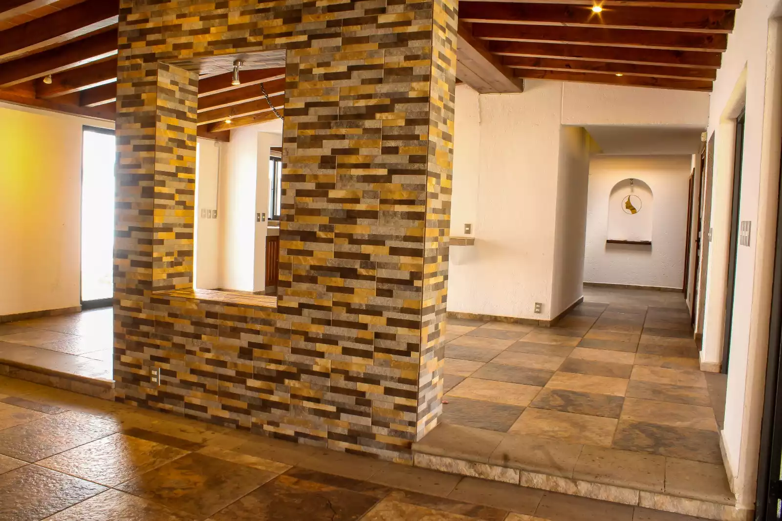 CASA EN RENTA Y VENTA – UNA SOLA PLANTA EN VISTA HERMOSA, CUERNAVACA.