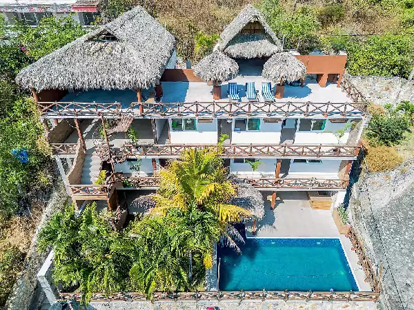 Maracaibo Tequesquitengo: Oportunidad de Inversión Ideal para Airbnb, Hotel u Hospedaje.