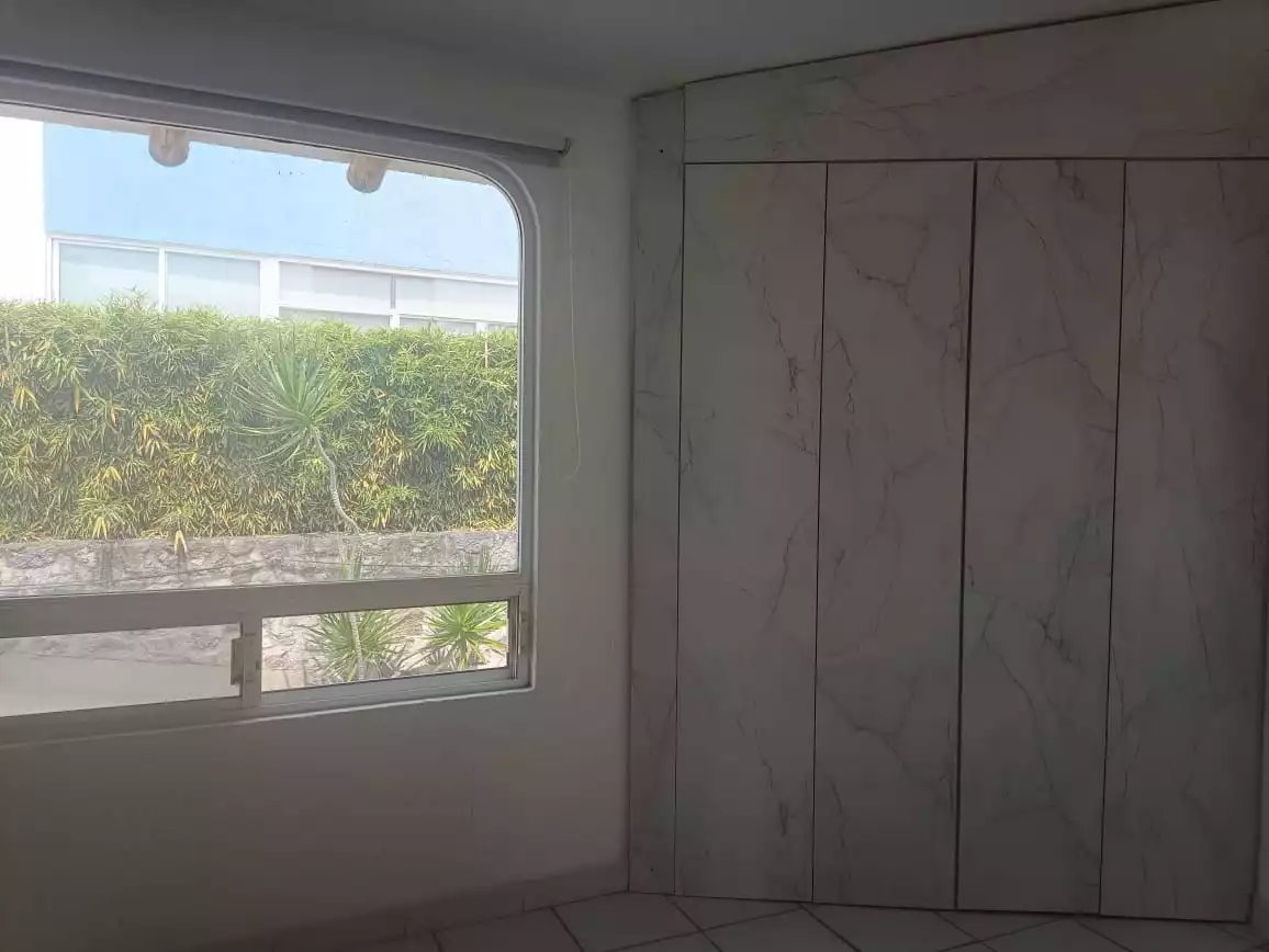 Ubicada al norte de Cuernavaca, Morelos, zona con clima fresco y agradable.