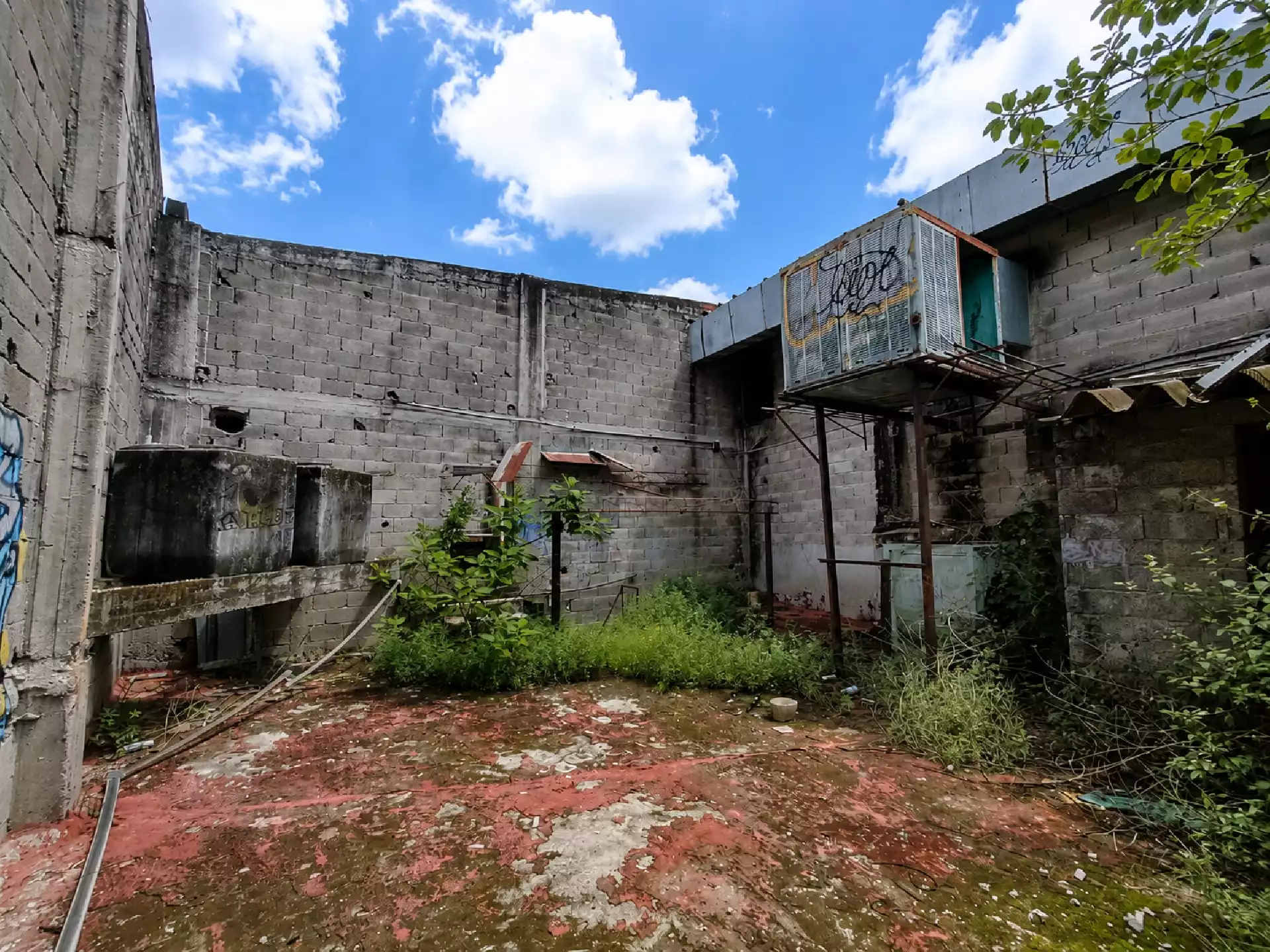 ¡Se vende Teatro Las Palmas! Propiedad en venta como terreno.