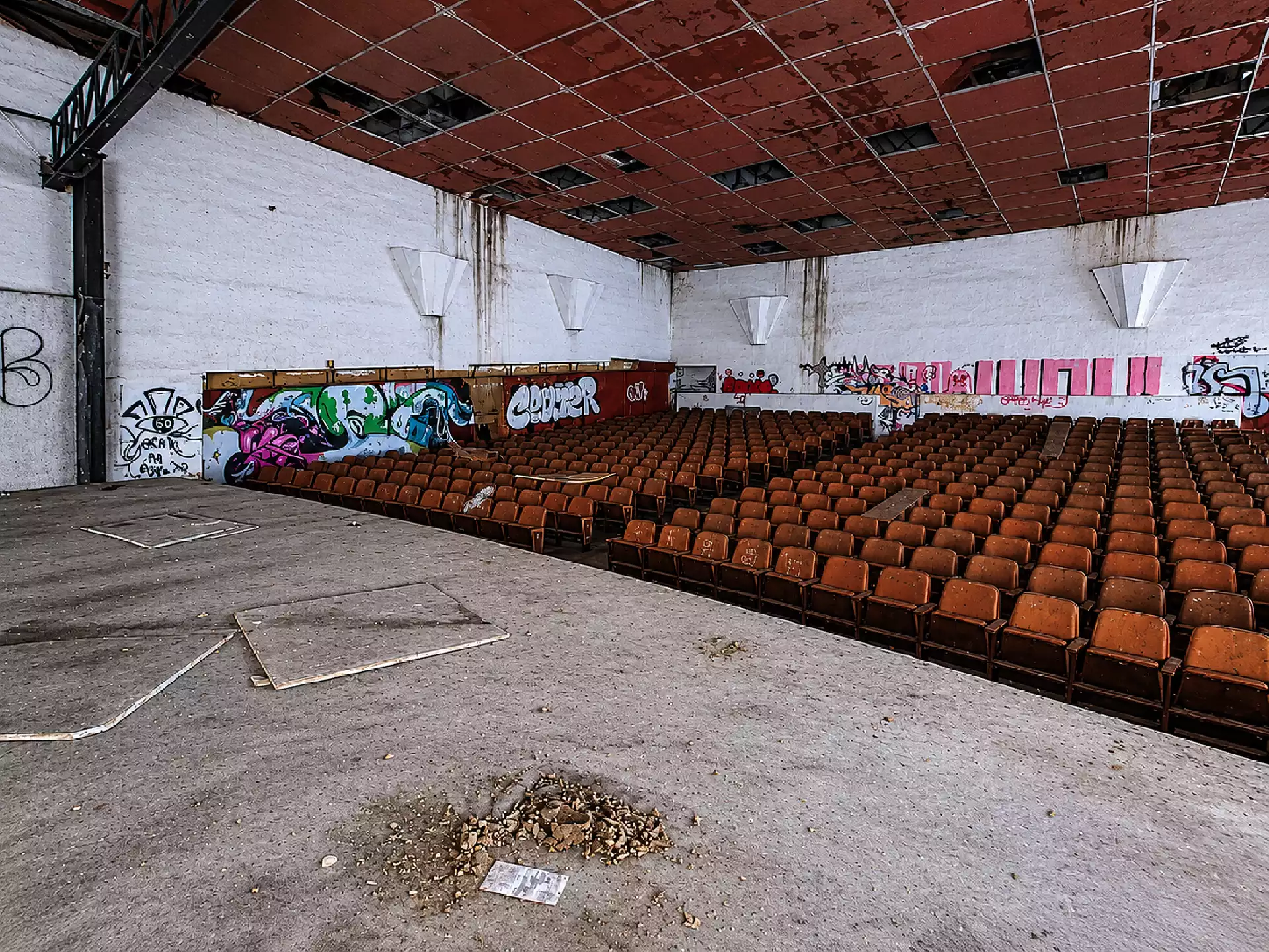¡Se vende Teatro Las Palmas! Propiedad en venta como terreno.