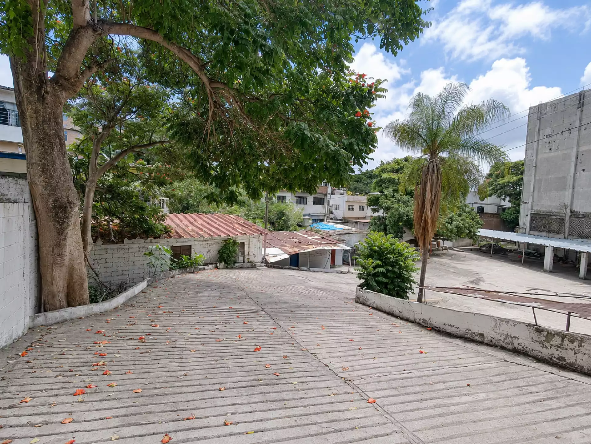 ¡Se vende Teatro Las Palmas! Propiedad en venta como terreno.