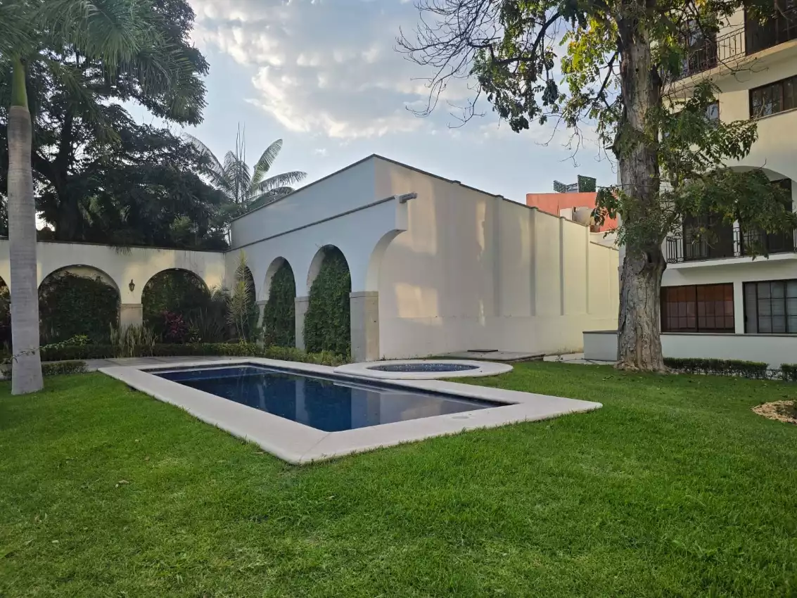 EN VENTA DEPARTAMENTO UBICADO EN LAS PALMAS, CUERNAVACA, MORELOS.